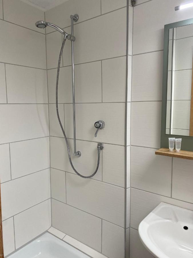 Feine Fewo Im Dg Fuer 3 Am Tegernsee Bad Wiessee Eksteriør billede